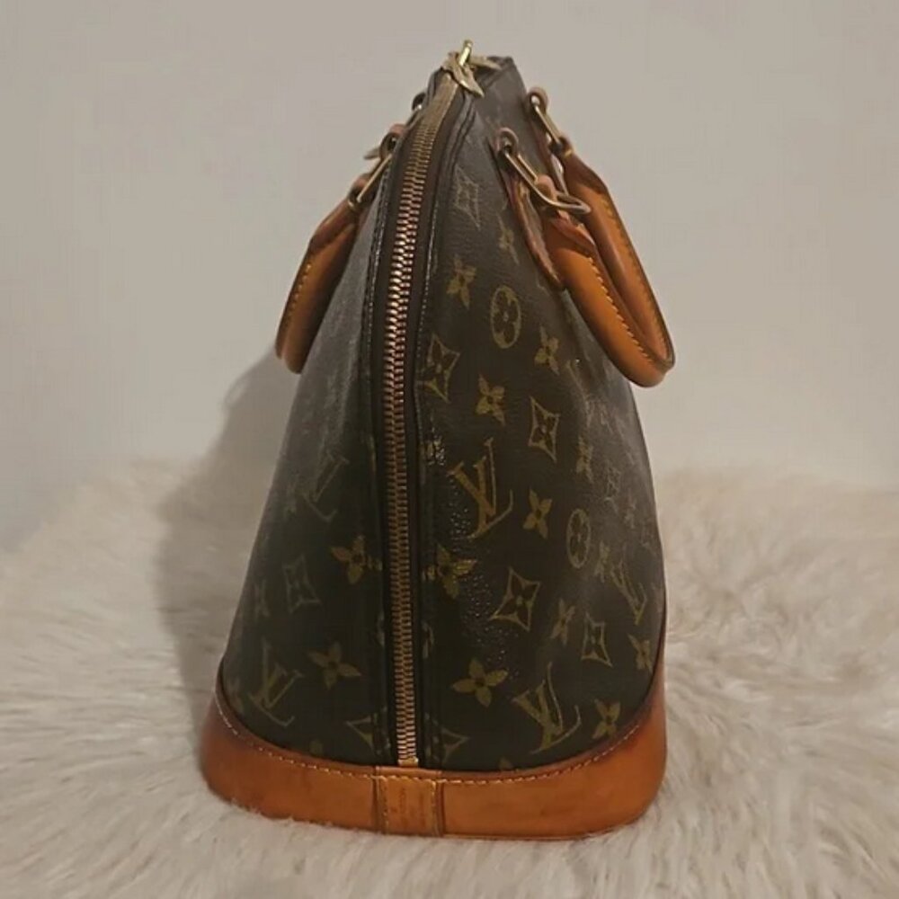 Authentic vintage Louis Vuitton Alma PM bag and dust bag and non-LV strap - Picture 6 of 14